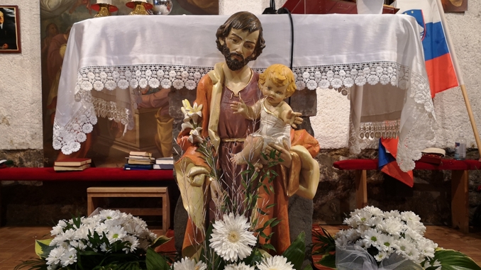 Čemšeniška župnija v dar prejela kip sv.Jožefa