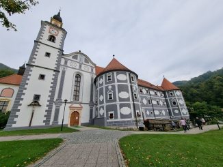 Samostan Olimje, v katerem je tretja najstarejša lekarna v Evropi