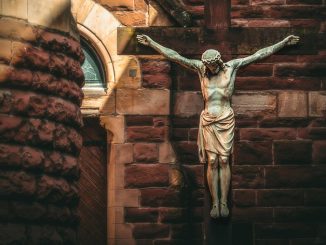 »Vsak, kdor je iz resnice, posluša moj glas«