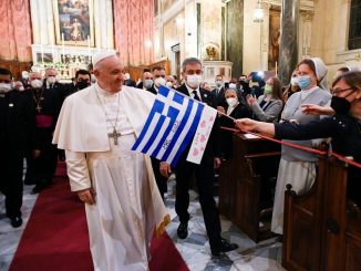 Papeževo srečanje s katoliško skupnostjo v Grčiji