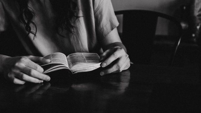 Kako poslušati Svetega Duha pri razločevanju poklicanosti